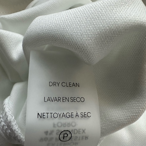 🆕Calvin Klein Ivory Petal Sleeve Dress - Picture 14 of 17